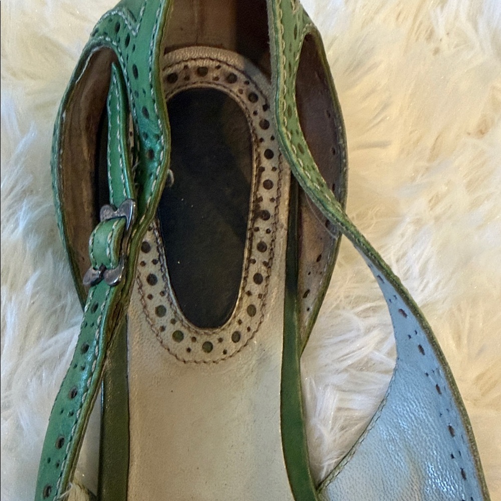 Bottega Veneta Green Leather Flats - Picture 3 of 5